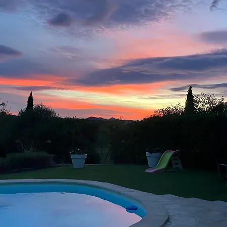 Belle Piscine Campagne Au Calme Autignac (Herault)